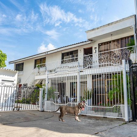 Oresca Hostel Cartagena Exterior photo